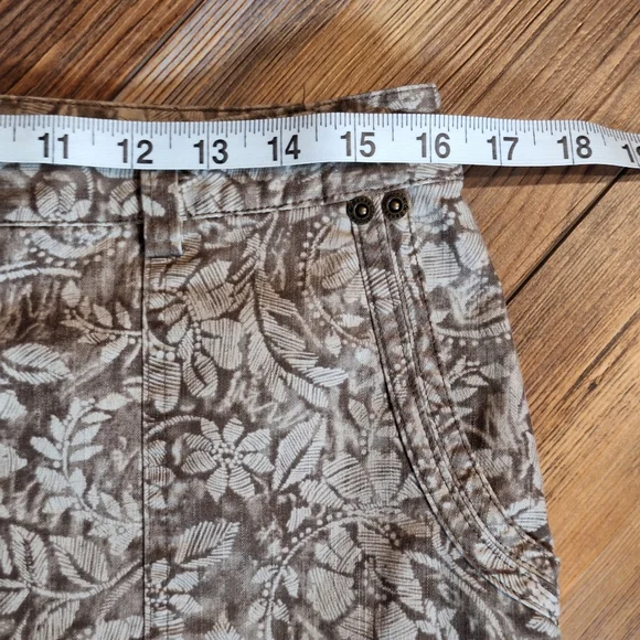 Vtg Christopher & Banks Tan Floral Stretch Cropped Capris Pockets Wms Size 8 - Picture 11 of 16